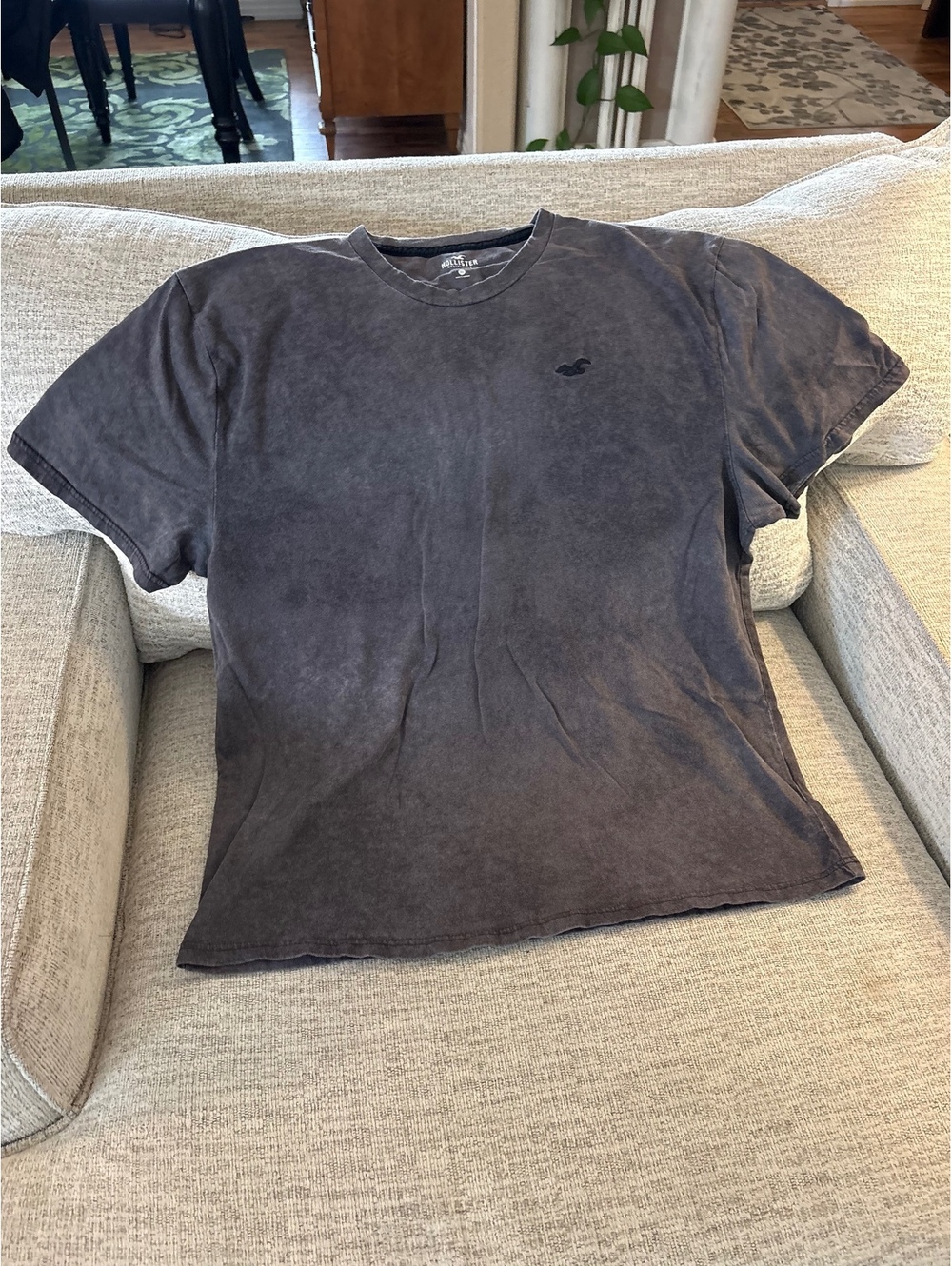 Hollister Men's Gray Washed Crew Neck T-Shirt XL
